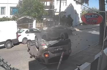 Büyükçekmece’de park halindeki araca çarpıp takla attı 