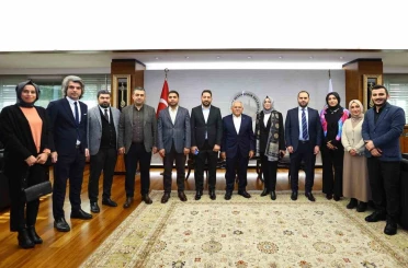 Büyükkılıç, Kayseri’nin ilk kadın ilçe başkanı Kahraman ve yönetimini ağırladı 