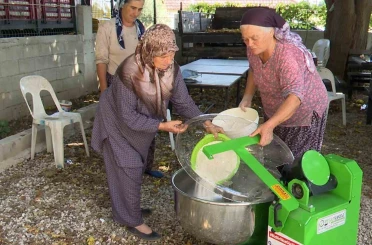 Büyükşehir 2025 yılında binlerce üreticiye ekipman desteği verdi 
