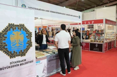 Büyükşehir Belediyesi, Kitap Fuarında kenti tanıtıyor 