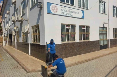 Büyükşehir ekipleri okulları yeni eğitim dönemine hazırlıyor 