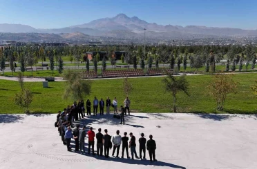 Büyükşehirden harita tapu kadastro alanı öğrencilerine drone teknolojileri ve CBS eğitimi 