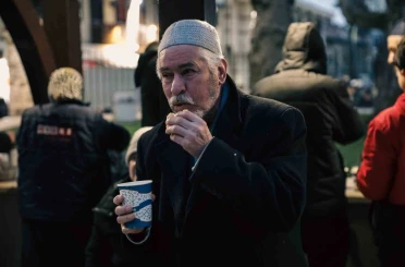 Büyükşehir’den vatandaşa sıcak çorba ikramı 