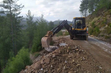 Büyükşehir’den yağışın ardından olumsuzluklara müdahale 