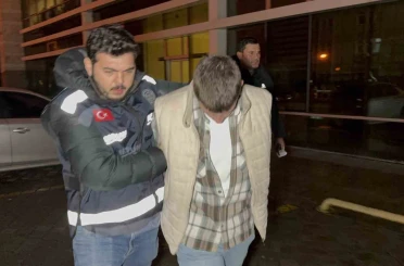 Çaldığı motosikleti tarlaya attı, parmak izinden yakalandı 