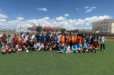 Çaldıran’da yaz Kur’an kursu öğrencileri futbol turnuvasında buluştu 