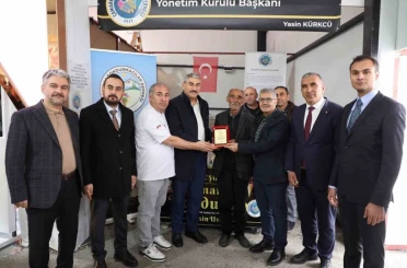 Çamardı’da geleneksel dondurma kültürü festivale taşındı 