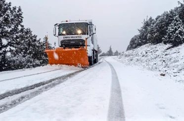 Çameli Belediyesi ekipleri karla mücadeleyi aralıksız sürdürüyor 