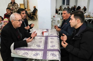 Çameli Belediyesinin iftar sofrası Karabayır’da kuruldu 