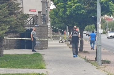 Cami tuvaletinde bıçaklı kavga: 1 ağır yaralı 
