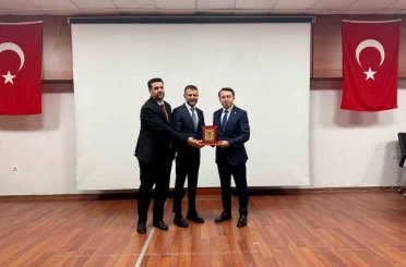 Camiler ve Din Görevlileri Haftasında Başkan Seydaoğlu’na plaket 