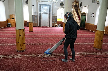 Camilerde Ramazan Temizliği
