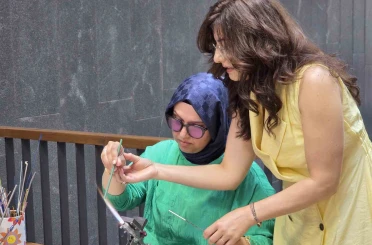 Camlar kadınların elinde şekillendi 