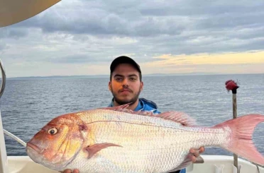 Çanakkale’de balıkçılar 12 kilogramlık mercan balığı yakaladı 