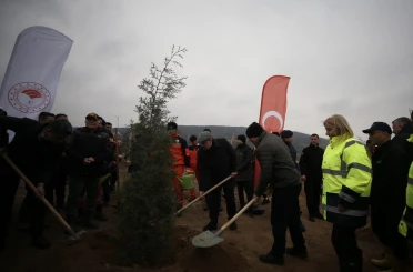Çanakkale’de Dünya Ormancılık Günü’nde 5 bin fidan toprakla buluştu 