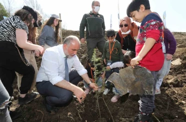 Canik’te fidanlar toprakla buluştu 