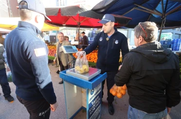 Canik’te pazarlarda denetim: Tartıdan tezgaha tam kontrol 