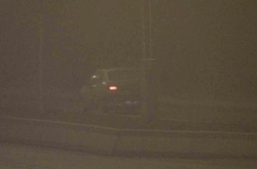 Çankırı’da etkili olan sis görüş mesafesini 50 metreye düşürdü 