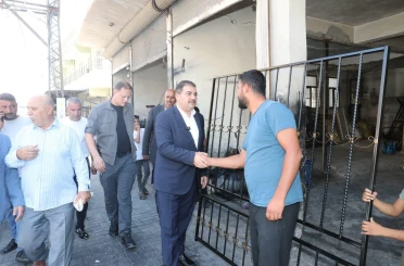 Canpolat, halkla iç içe olmayı sürdürüyor 