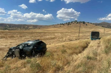 Çarpışmaktan kaçtılar kazadan kaçamadılar: 2 yaralı 