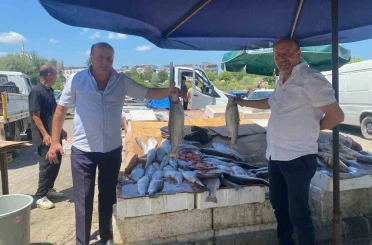 Çarşambalı balıkçı ikizler 40 yıldır aynı tezgahta 
