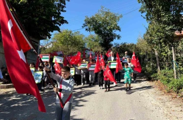 Çatalpınar’da minik yüreklerden Filistin’e barış çağrısı 