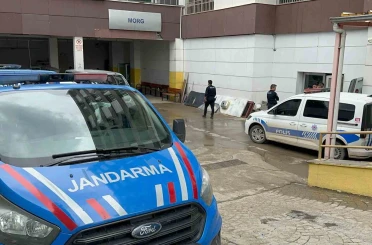 Çatıdan düşen bina yöneticisi hayatını kaybetti 