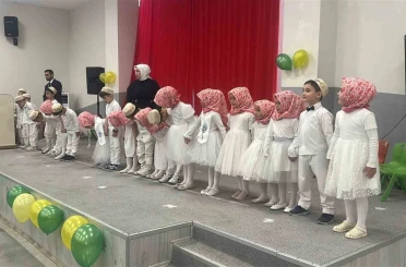 Çavdarhisar’da 4-6 Yaş Kur’an Kursu öğrencilerinden yılsonu gösterisi 