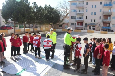 Çayırlı’da öğrencilere trafik güvenliği eğitimi 