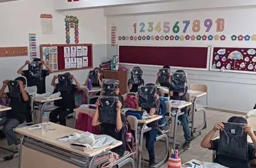 Çermikli iş adamından öğrencilere okul forması desteği
