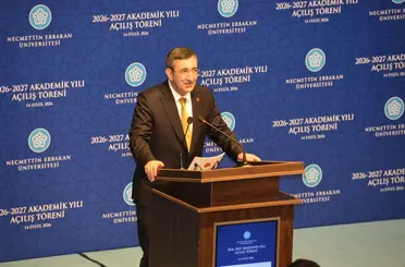 Cevdet Yılmaz: "Sosyal medya aslında asosyal medya"