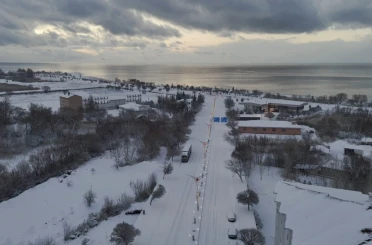 ‘Cevizler diyarı’ Adilcevaz’da kartpostallık kış manzarası 