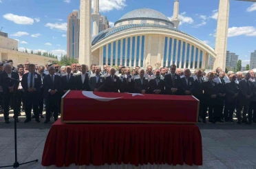 CHP Genel Başkanı Kılıçdaroğlu, Emekli Hava Savunma Albayı Türeli’nin cenaze törenine katıldı 