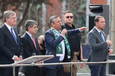 CHP Genel Başkanı Özel: "1999’dan bu yana Kocaeli Büyükşehir Belediyesi’ni kazanamadık ama kusuru kendimizde aradık" 