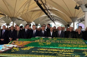 CHP Genel Başkanı Özel, 27. Dönem Milletvekili Turan Aydoğan’ın annesinin cenazesine katıldı 