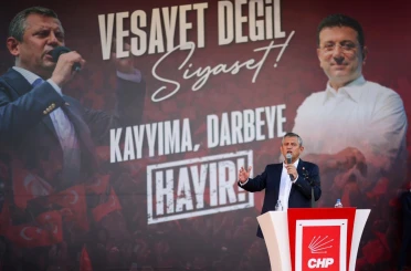 CHP Genel Başkanı Özel: "CHP’nin babaevine kimse el uzatamaz" 