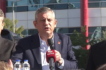 CHP Genel Başkanı Özgür Özel vatandaşlarla bir araya geldi