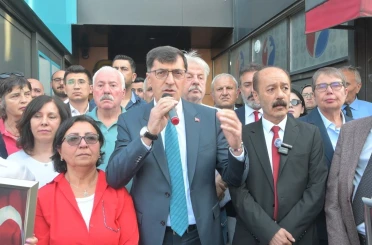 CHP Kütahya Teşkilatı’nda toplu istifa: 3 belediye başkanı ile birlikte Yeni Parti’ye katıldı 