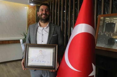 CHP’li meclis üyesinin TİP’li başkana ettiği küfür ortalığı savaş alanına çevirdi 