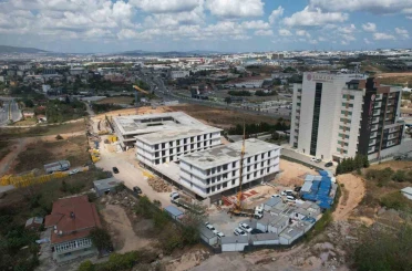 Çiftçi, yapımı devam eden projeleri inceledi 