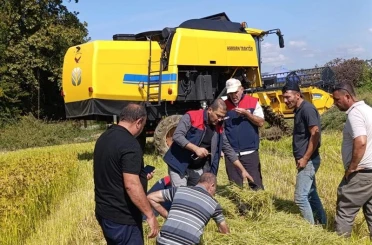 Çiftçinin emeği için biçerdöverler kontrol altında