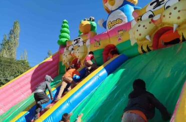 Çıldır’da ‘Merkezim Her Yerde’ projesi köy çocuklarıyla buluştu