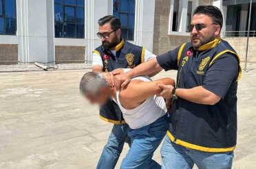Cinayet zanlısı adliyeye sevk edildi 