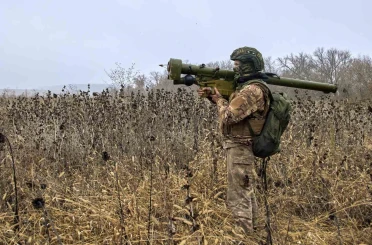 Çin’in İran’a silah sevkiyatına hazırlandığı iddiası