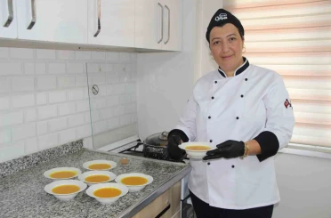 Cizre’de kursiyer kadınlar ADEM’de tescilli "Bırınczer" tatlısını öğreniyor