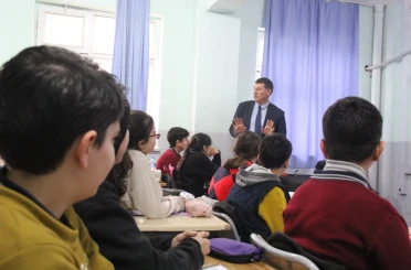 Cizre’de öğrencilere MEBİ’nin eğitimdeki etkisi anlatıldı 