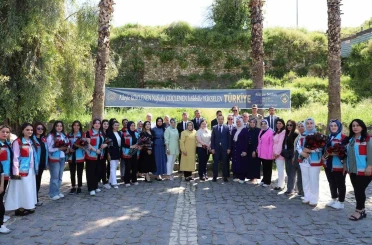 Cizre’de tarihi Bırca Belek Parkında anlamlı Anneler Günü kutlaması 