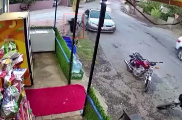 Çocuğun 3 metrelik kuyuya düştüğü korku dolu anlar kamerada 