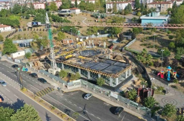 Çocuk Kütüphanesi ve Oyuncak Müzesi hızla yükseliyor 