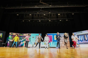 Çocuk Tiyatro Topluluğu eğlence dolu bir tiyatro gösterisi gerçekleştirdi